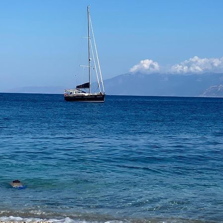 Παραθαλασσιο Σπιτι Στην Εξοχη Villa Tsakei Eksteriør billede
