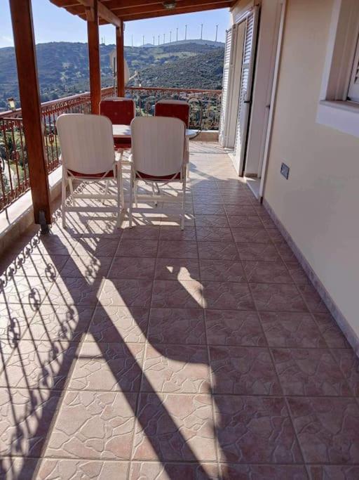 Παραθαλασσιο Σπιτι Στην Εξοχη Villa Tsakei Eksteriør billede