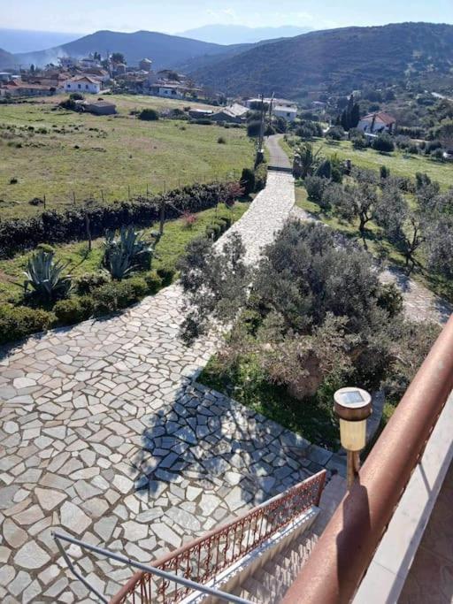 Παραθαλασσιο Σπιτι Στην Εξοχη Villa Tsakei Eksteriør billede