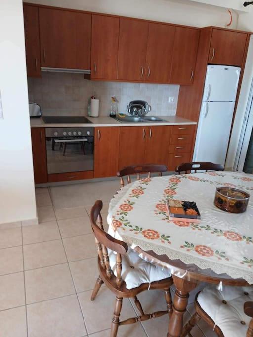 Παραθαλασσιο Σπιτι Στην Εξοχη Villa Tsakei Eksteriør billede