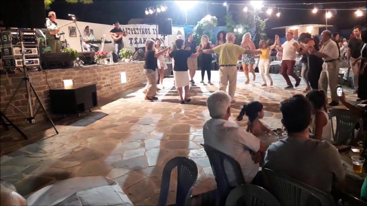 Παραθαλασσιο Σπιτι Στην Εξοχη Villa Tsakei Eksteriør billede